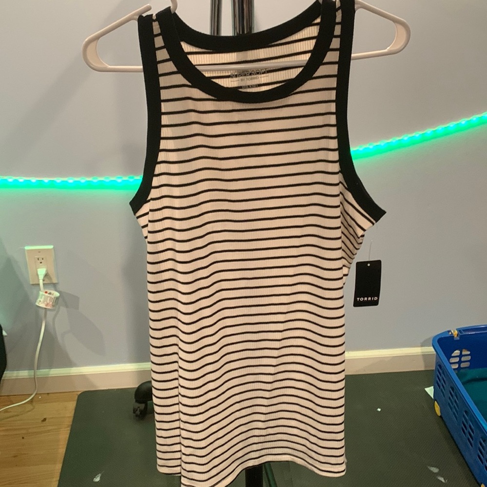 Sleeveless torrid striped tank